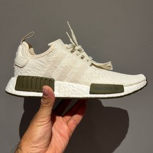 Brand New (No Tags) Beige Adidas NMD - sz 8